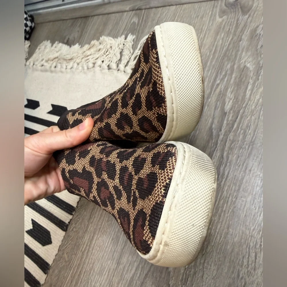 Rothy's Wildcats Chelsea Boots Size 6 - Picture 4 of 10